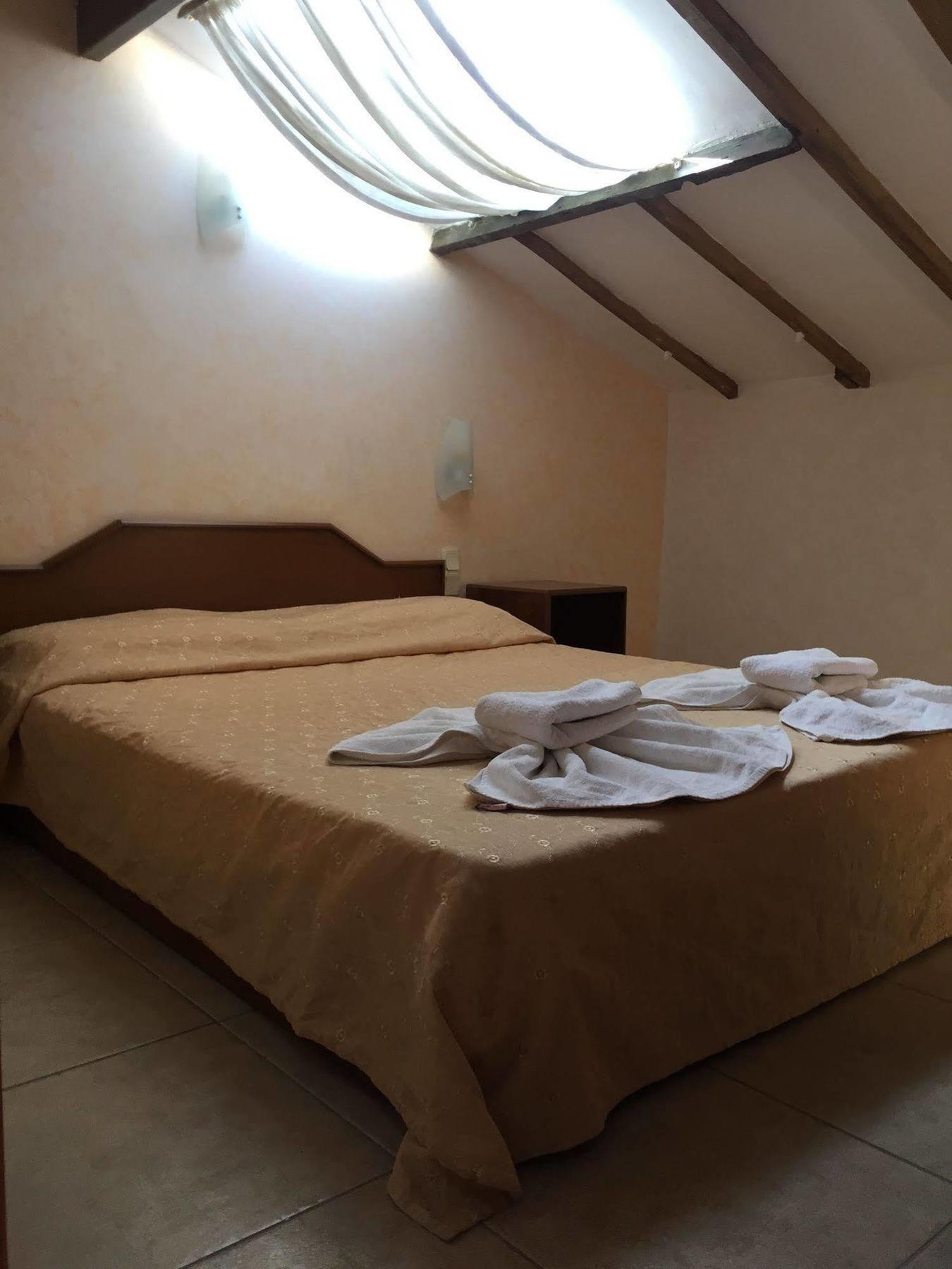Cypriot Hotel Олудениз Экстерьер фото